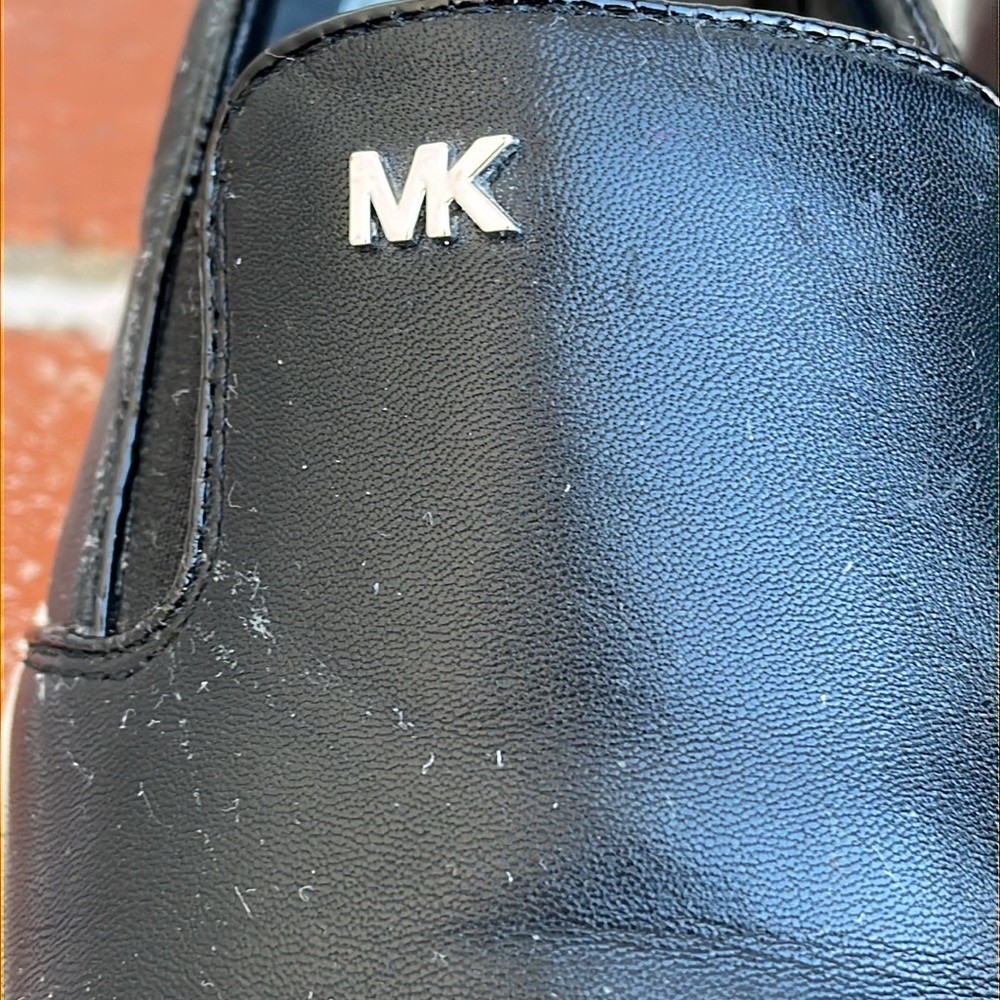 Michael Kors Keaton Slip On - Picture 2 of 14